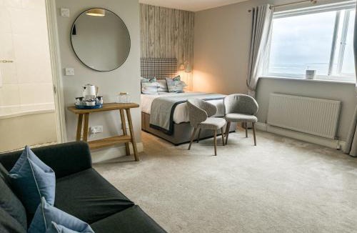 Seahouses Hotel | Beach House Hotel