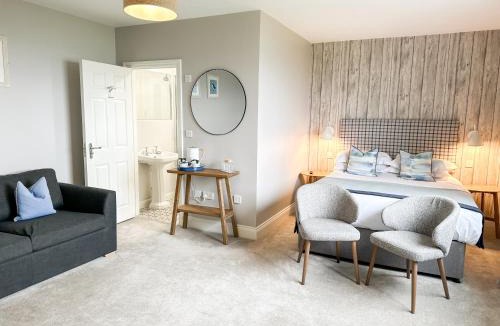 Seahouses Hotel | Beach House Hotel