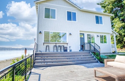 Gig Harbor House | Beach House in Gig Harbor