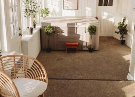 Wainfleet Villa | Beach House in Niagara