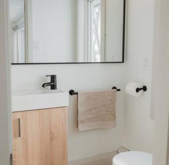Wainfleet Villa | Beach House in Niagara