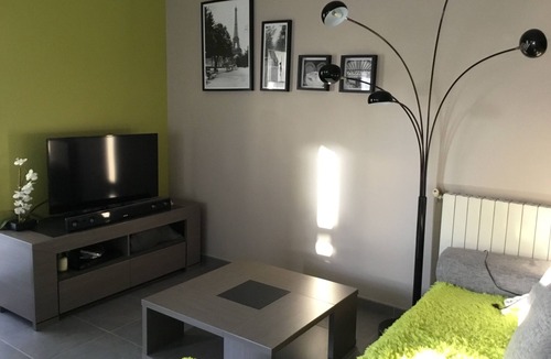 Sete Cabin | Beach house in SETE- Private parking 150 m2 enclosed garden with gate
