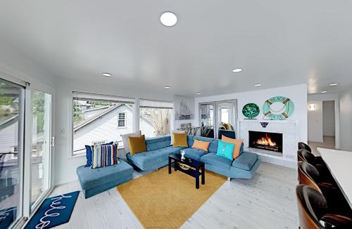 Redondo House | Beach House Oasis