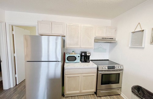 Surfside Beach Cottage | Beach House · Oceanfront 4BR, Peaceful, Cozy, Kids/Pet Friendly!