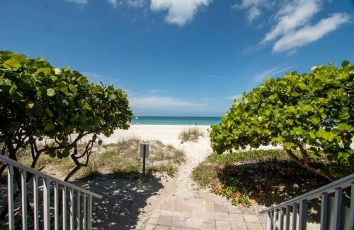 Bradenton Beach House | Beach House Resort 9