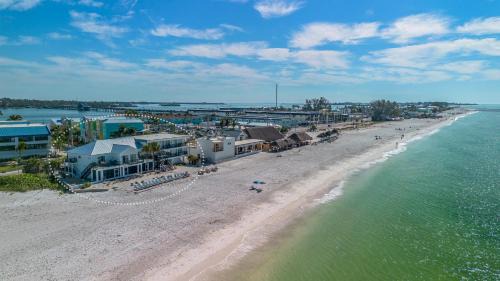 Bradenton Beach House | Beach House Resort 3
