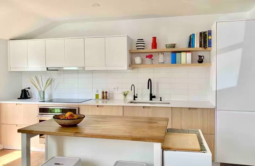 Queens House | Beach House Retreat