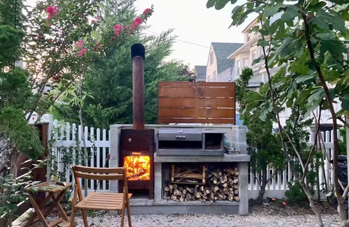 Queens House | Beach House Retreat