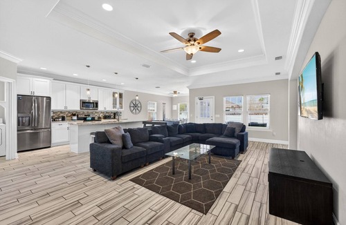 Gulf Lagoon Beach House | Beach House - Tropic Like It's Hot