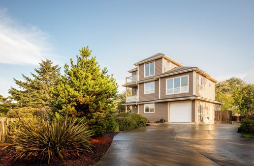 Bandon House | Beach House W Ocean Views, Hot tub! 3Golfer en suites, Pets OK, Family Reunions