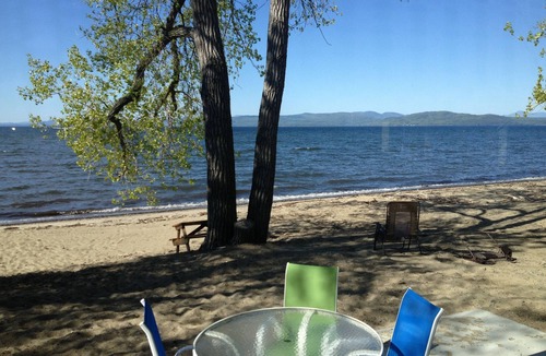 Malletts Bay House | Beach House! Wi-Fi, Central A/C. Live it up on the Beach!