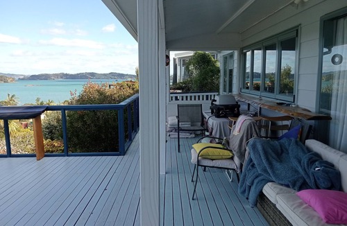 Parua Bay House | Beach House with Amazing Views
