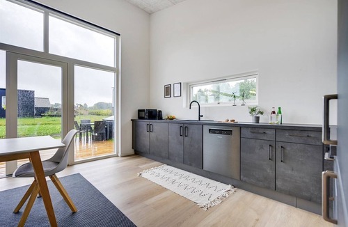 Saksild Strand Villa | Beach house with hot tub near Aarhus, Denmark