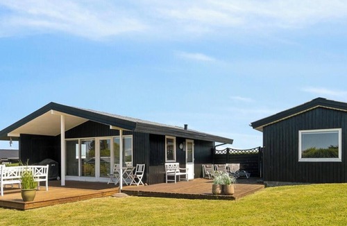 Bønnerup Strand House | Beach house with sea view in Bønnerup Strand