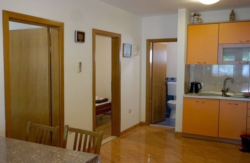 Zuljana Apartment | Beach House Žuljana - Two Bedroom Apartment with Terrace 1