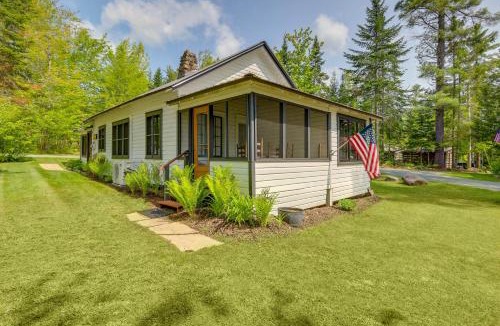 Speculator House | Beach & Kayaks: Waterfront Cabin on Lake Pleasant!