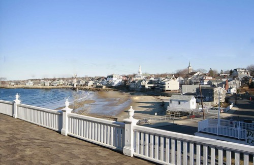 Rockport House | Beach & King - Stunning Ocean Views!