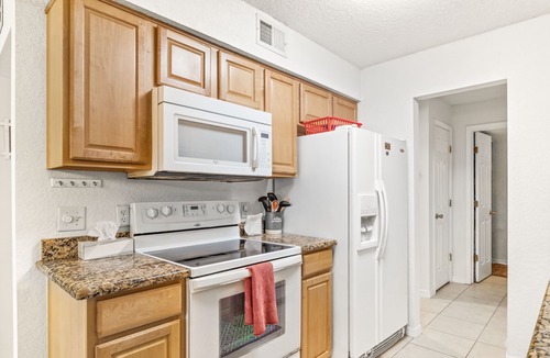 St. Augustine Beach Condo | Beach Life, ground floor, quiet &clean. 2BR 2 Bath