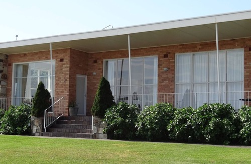 McCracken House | Beach Living at Its Best