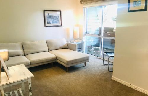 Murrays Bay Apartment | Beach Lodge