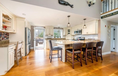 West Yarmouth House | Beach Lovers Escape