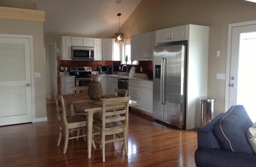 Breakwater Village Cottage | Beach lovers paradise