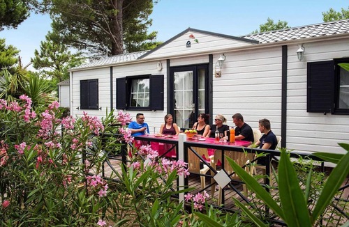 Les Cabanes de Fleury House | Beach Mobile home with terrace