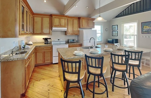 Bermuda Beach House | Beach Oasis | Pet-Friendly, Coastal Views