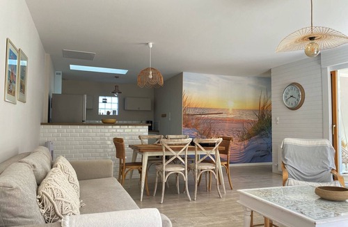 Saint-Vincent-sur-Jard House | Beach or pool, what's it to be?