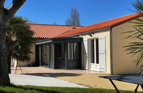 Saint-Vincent-sur-Jard House | Beach or pool, what's it to be?
