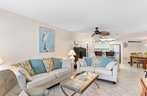 Indian Shores Condo | Beach Palms 310 - GULF VIEW Condo!