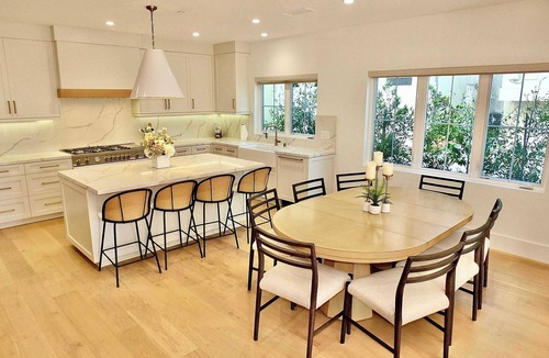 Peninsula House | Beach Paradise - 3-Story Home, Prime Location to World Cup