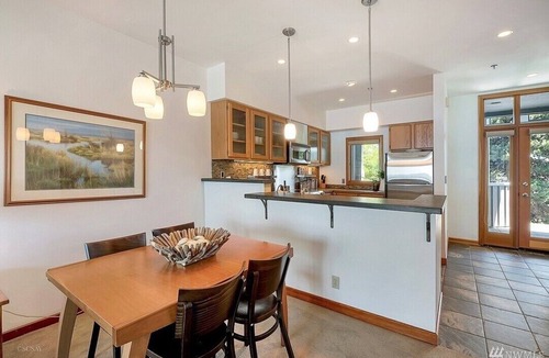 Blaine Villa | Beach Paradise Getaway