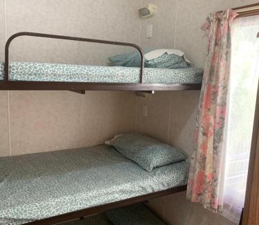 Cowes Hotel | Beach Park Phillip Island - Cabins