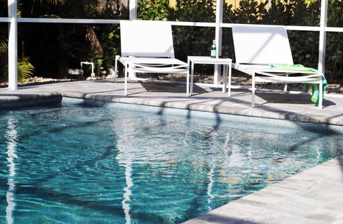 Naples Park House | Beach Pearl - Pool House