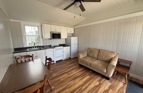 Phippsburg Cottage | Beach Plum Cottage - on Popham Beach!