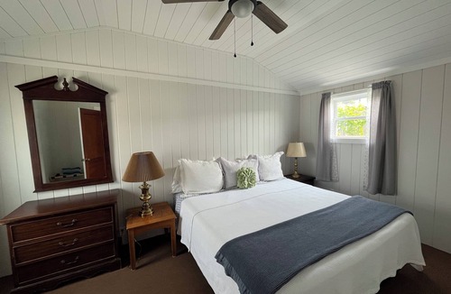 Phippsburg Cottage | Beach Plum Cottage - on Popham Beach!