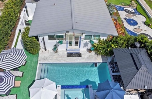 South Corals House | Beach, Pool, Jacuzzi, Ft Lauderdale and warm weather, PERFECT!