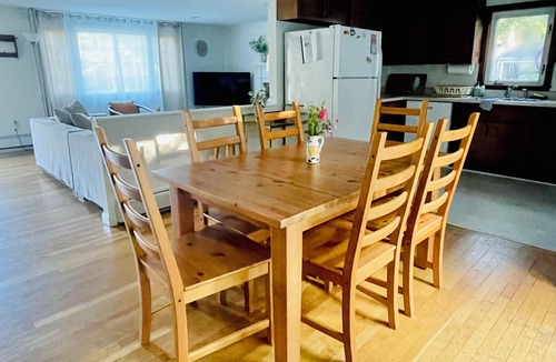 West Hyannisport House | Beach Relaxation In Cape Cod!