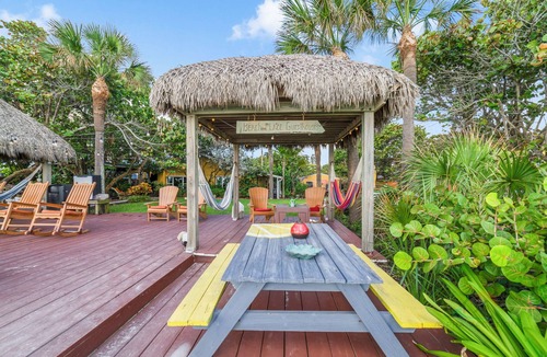 Cocoa Beach Cottage | Beach & Resort Access - Pets, Games & Fire Pit
