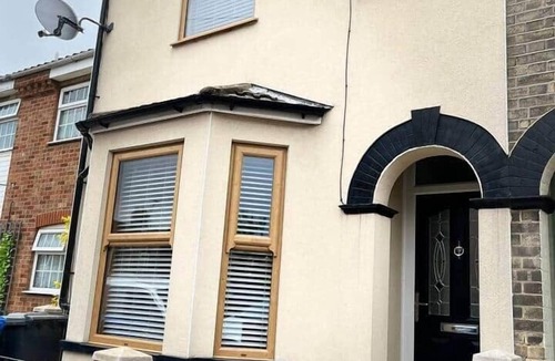 Pakefield House | Beach retreat!