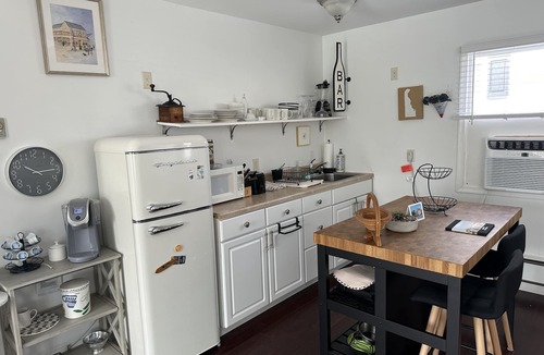 Lewes Apartment | Beach Retreat in Historic Lewes - 829 Savannah Garage Apt