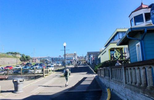 Newport House | Beach Retreat - Lower Retreat