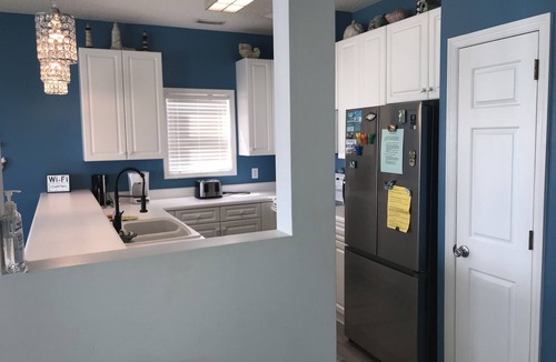 Emerald Isle Cottage | Beach Retreat West - March/April Spring Special - take an extra 40% off