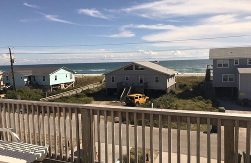 Emerald Isle Cottage | Beach Retreat West - March/April Spring Special - take an extra 40% off