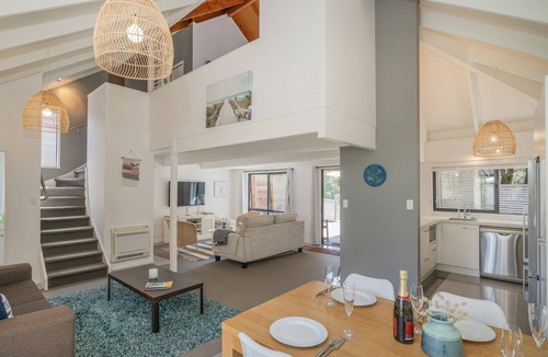 Pauanui House | Beach Road Beauty - Pauanui Holiday Home