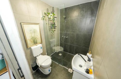 Brighton-le-Sands House | Beach Serenity Guesthouse