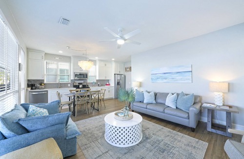 Destin Villa | Beach Service~Waterfront Villa~Pool~King Beds