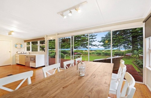 Patonga House | BEACH SHACK - WATERFRONT PATONGA