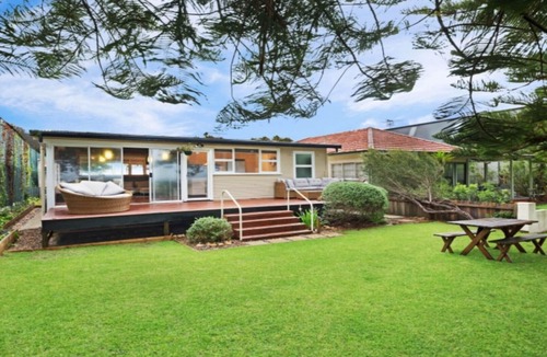 Patonga House | BEACH SHACK - WATERFRONT PATONGA